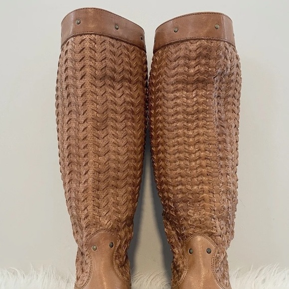 FRYE Shirley Woven Tan Leather Knee High Tall Western Riding Stud Boots Sz 6.5 - Picture 7 of 16